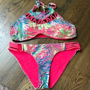 Women’s Two Piece Halter Swimsuit